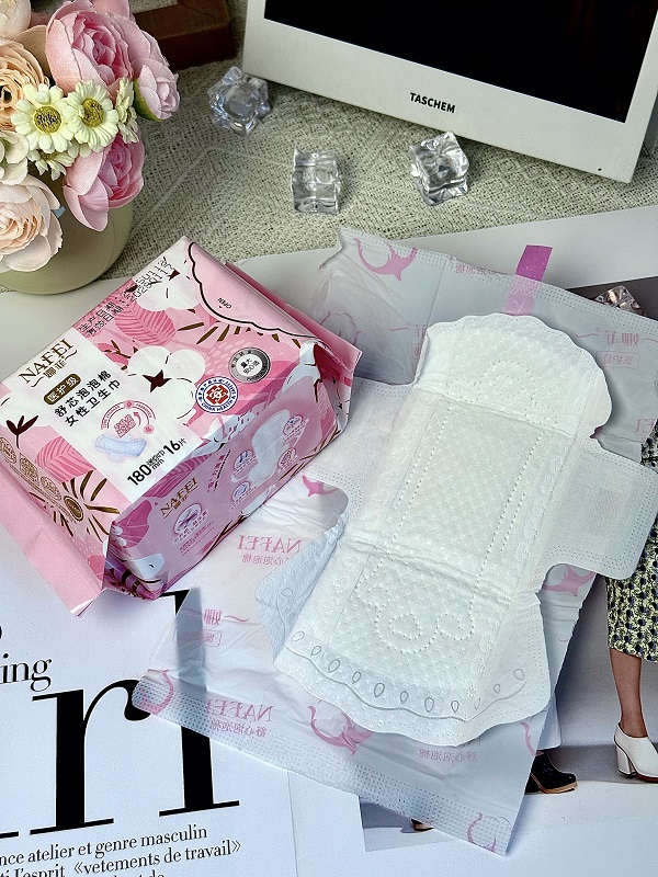 Best Selling Sanitary Napkin Pads for OEM Wholesale Best Selling Sanitary Napkin Pads for OEM Wholesale product photo