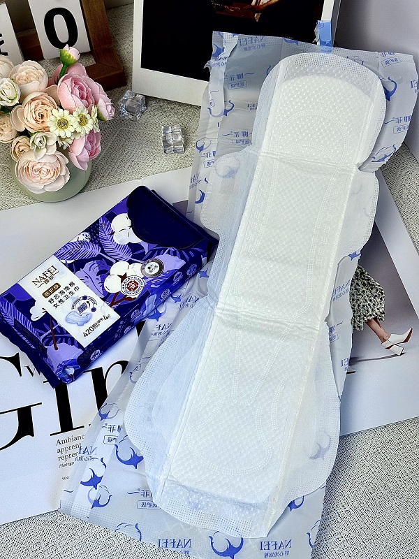 Soft Feminine Hygiene Sanitary Towels for Wholesale Soft Feminine Hygiene Sanitary Towels for Wholesale product photo